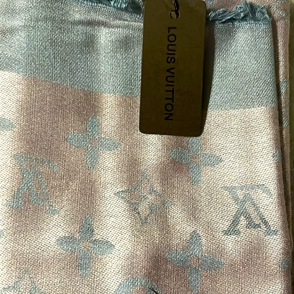 Louis Vuitton Scarf